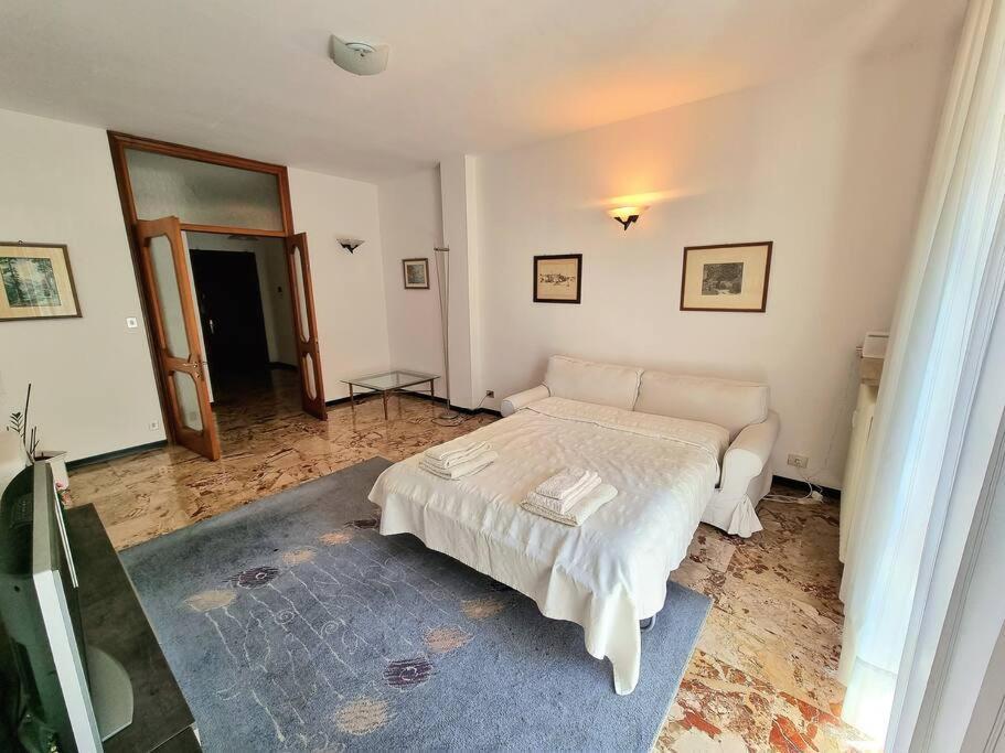 Casa Del Tennis 伊夫雷亚 外观 照片